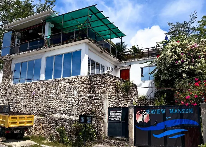 Seaview Mansion - 5 Apartment Dalaguete
